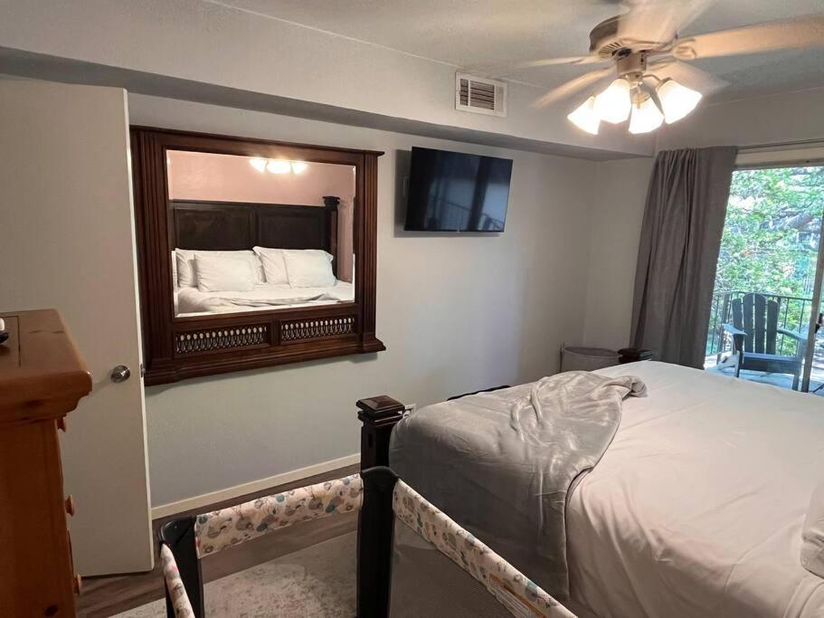 Healing Haven King Bed Suite Dallas Bagian luar foto